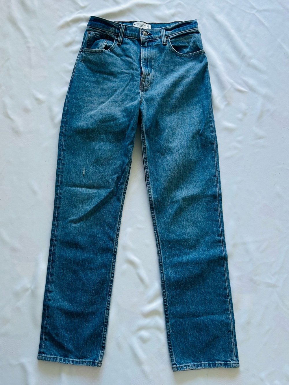 EUC Abercrombie & Fitch Jeans 26/2R Ultra High Rise 90s Straight Denim Vintage